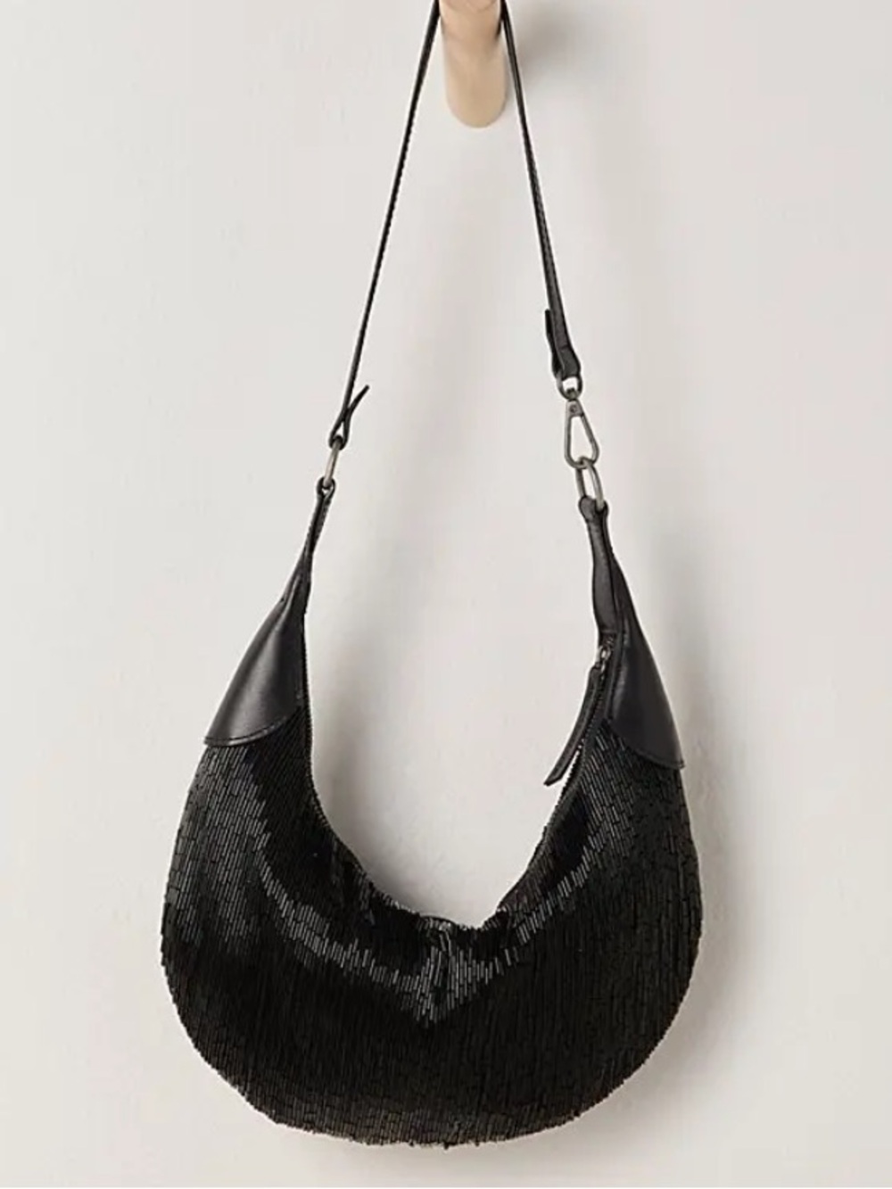 NWOT Free People Bugle Beaded Shoulder Bag- Black - Picture 3 of 6